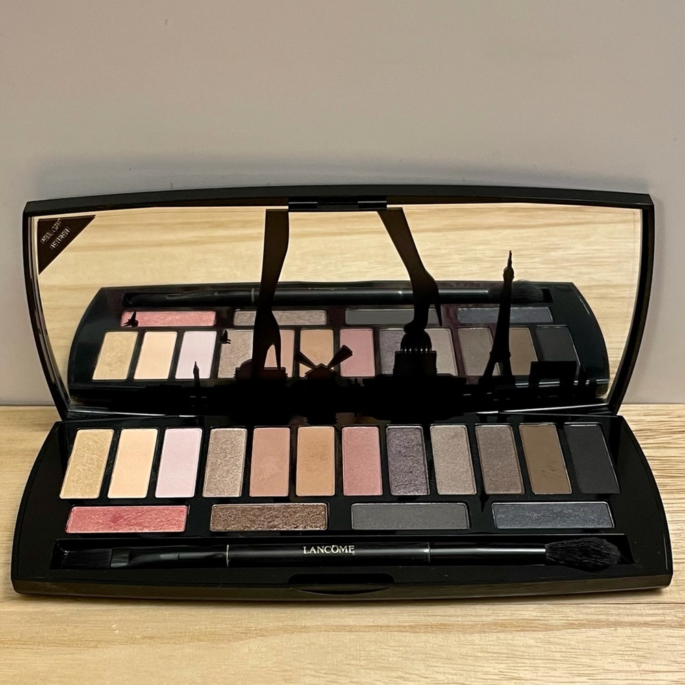 Lancome Audacity Eyeshadow Palette 16 Shades
